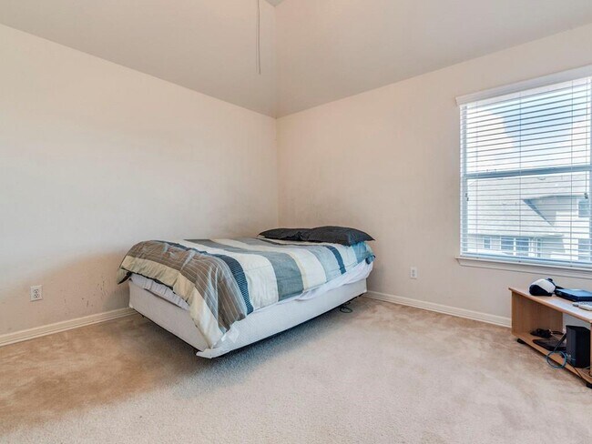 Building Photo - 13717 Field Spar Dr