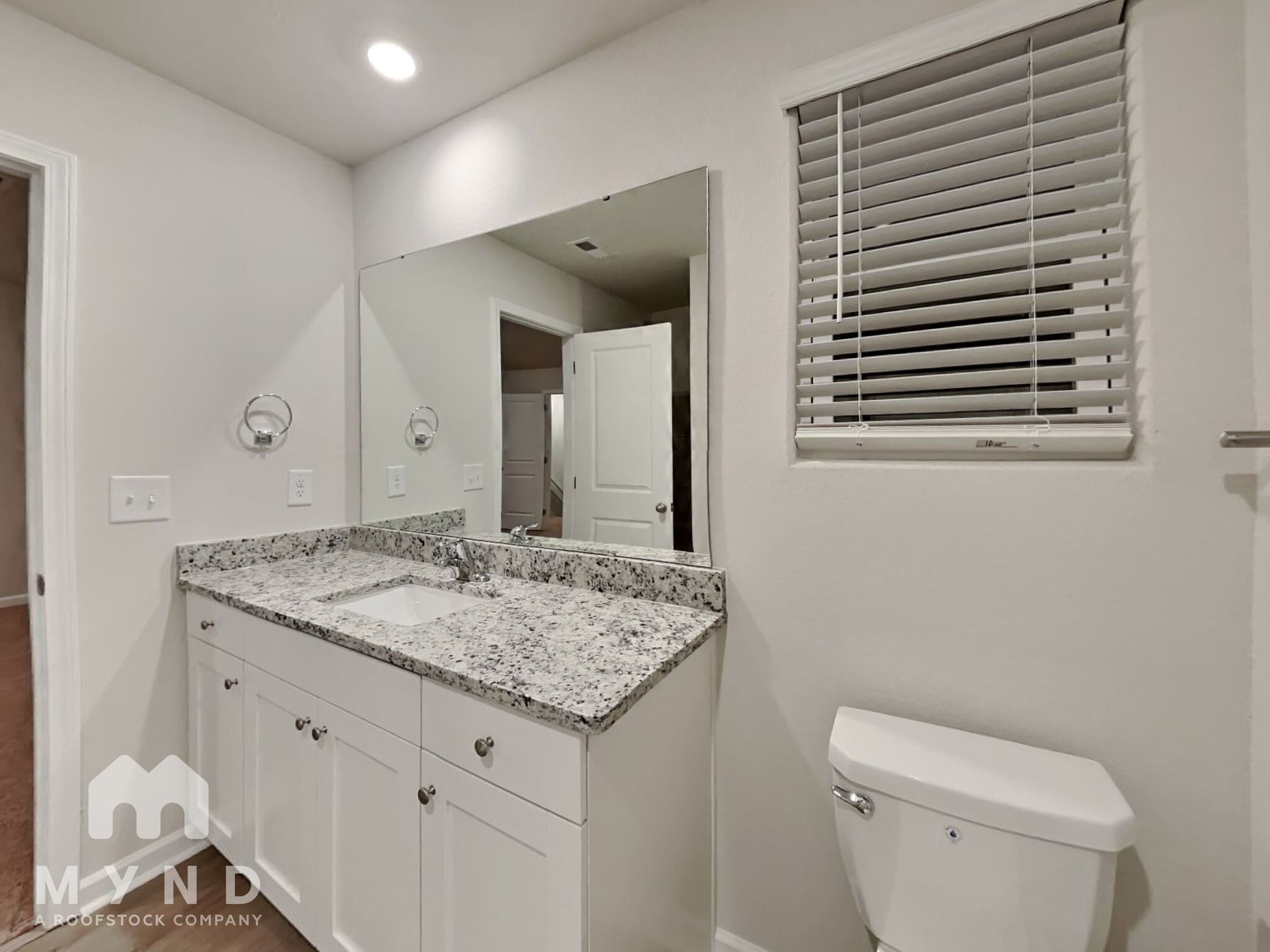 Building Photo - 325 Ivy Bank Dr