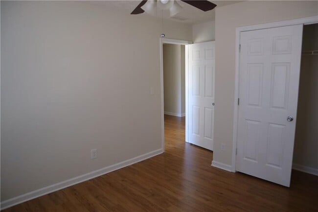 Building Photo - 2079 Riverlanding Cir