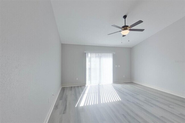 Building Photo - 1749 SW 168th Loop