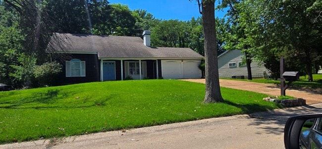 Primary Photo - House for Rent in Spanish Lake
