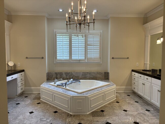 Building Photo - Princeton Hills Fully Furnished