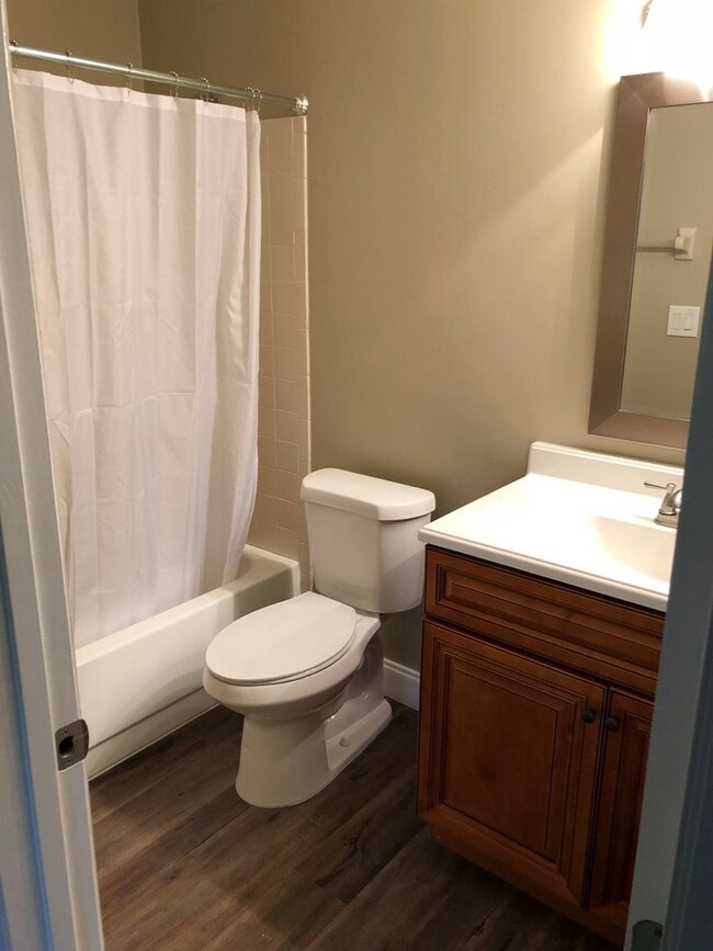 Building Photo - 2 Bd/2.5 Ba near UF- 1247 sq/ft Home for rent