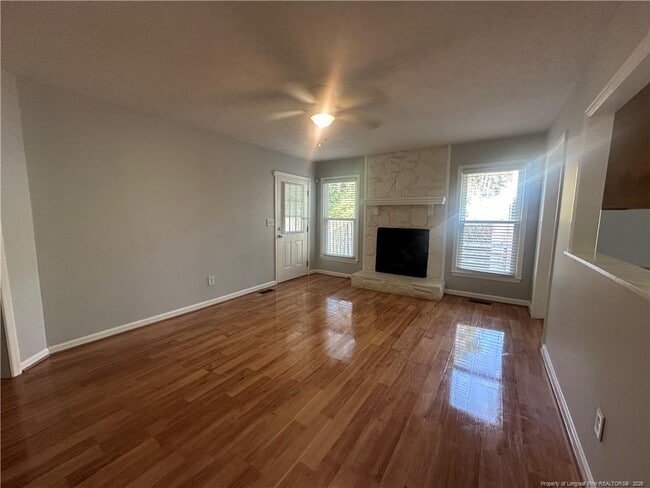 Building Photo - 9598 Holbrook Ln