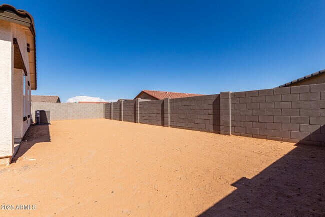 Building Photo - 1459 E Peggy Dr