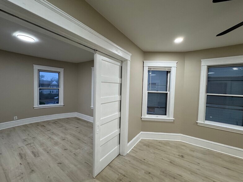 Building Photo - 23 King Philip Rd