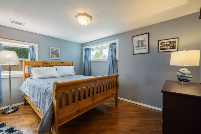 Building Photo - 10128 2nd St NW