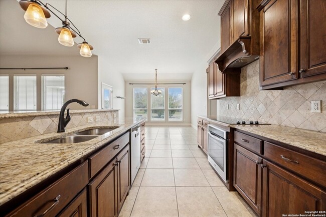 Building Photo - 249 Legacy Hills