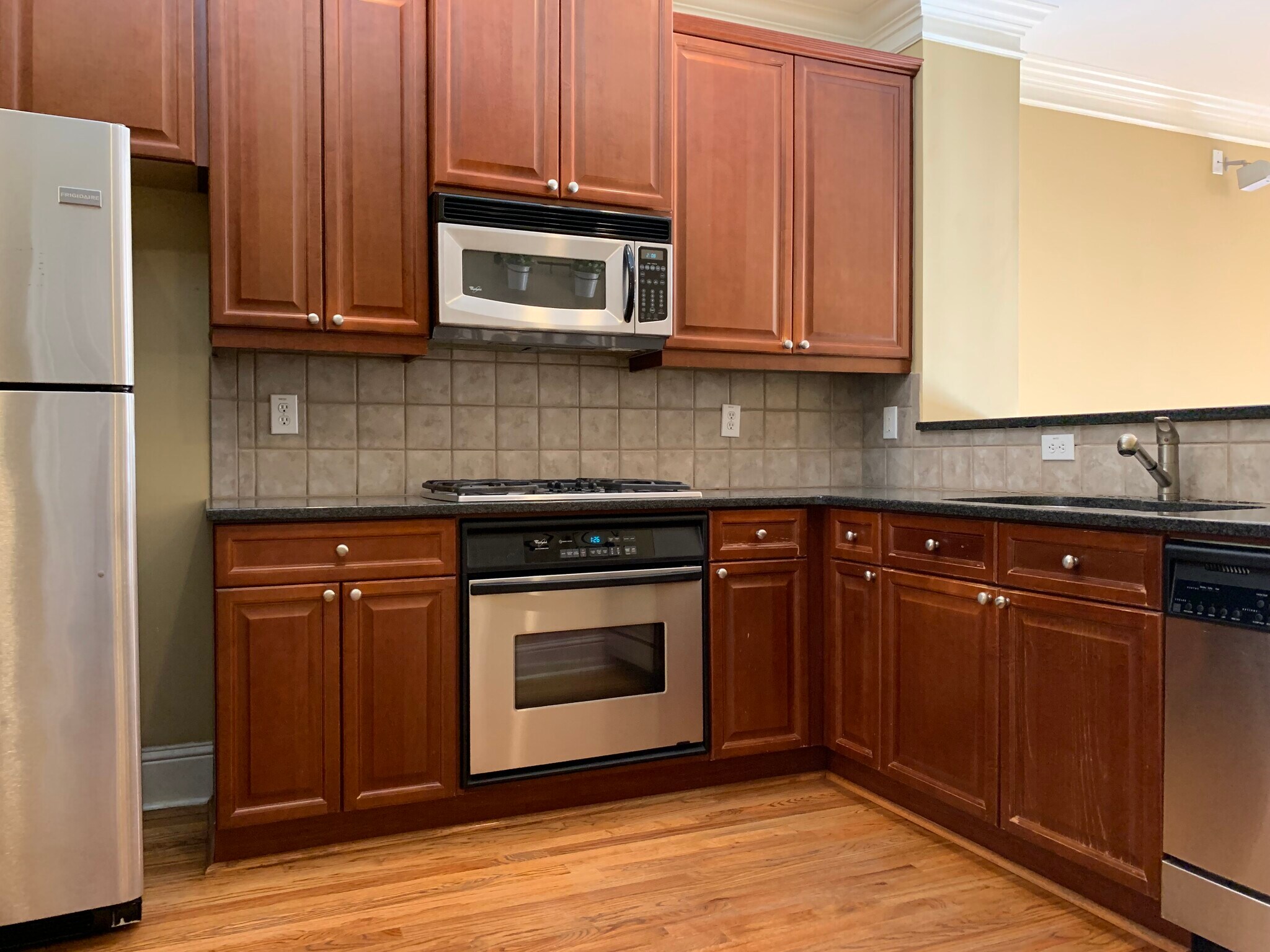 Kitchen - 5490 Glenridge Park NE