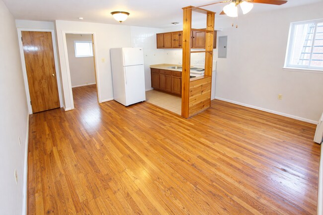 Interior Photo - NEVILLE COMMONS -- 159