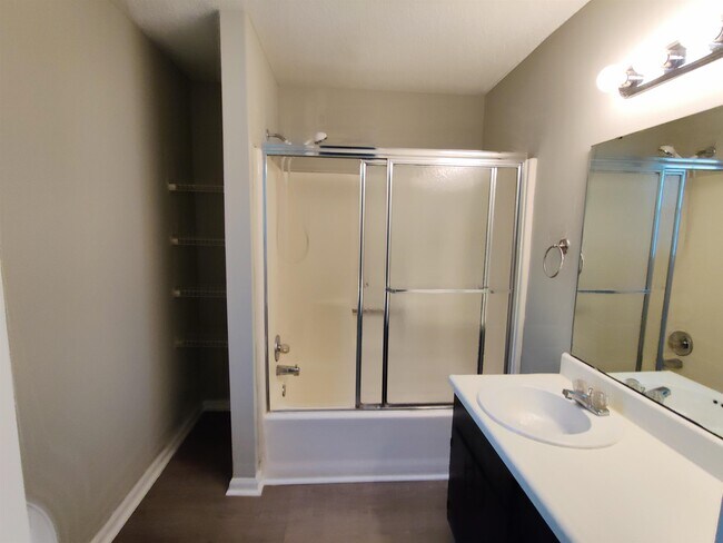 Building Photo - 2366 Gregory Dr