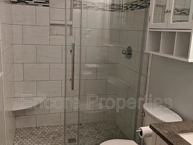 Building Photo - 814 Pamlico Dr