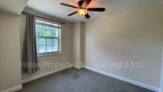 Building Photo - 610 Clematis St