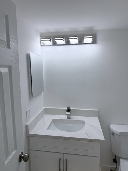 Building Photo - 3228 Coral Ridge Dr