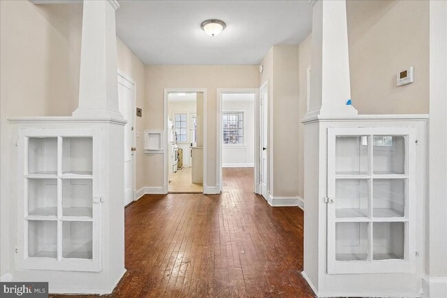 Building Photo - 3944 7th St NE