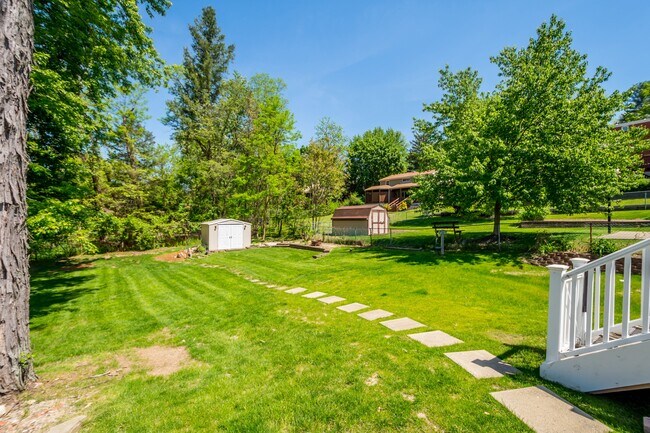 Building Photo - 2652 Santa Barbara Dr