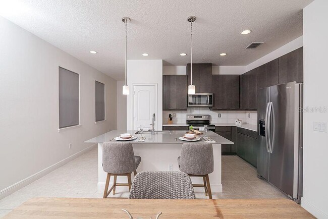 Building Photo - 7508 Wing Span Wy