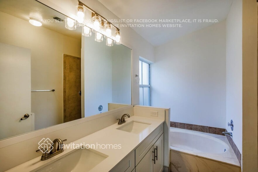 Building Photo - 6249 Island Way