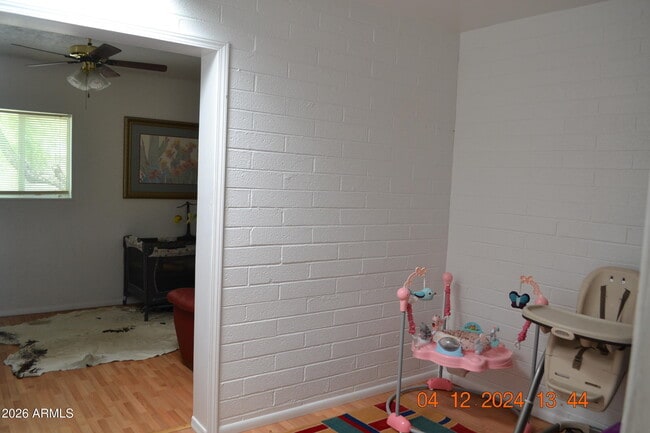 Building Photo - 658 S Palo Verde Dr