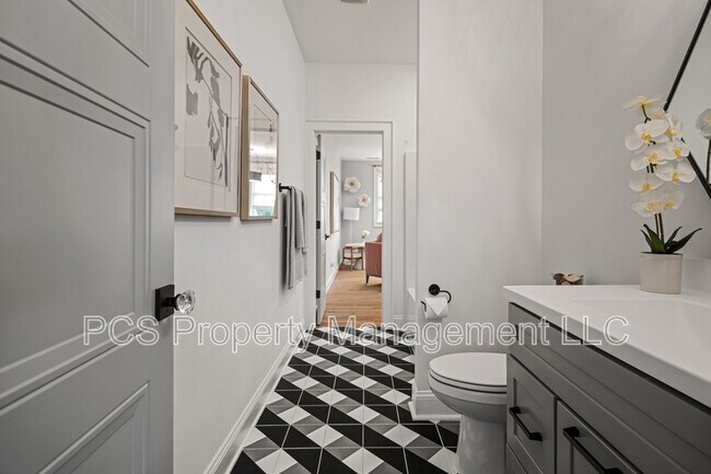 Building Photo - 3618 Graythorne Dr