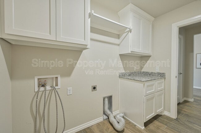 Building Photo - 3806 Palmetto Trail