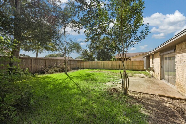 Building Photo - 17134 Barcelona Dr