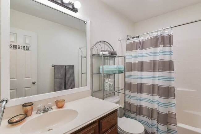 Building Photo - 4514 Ridgeway Dr