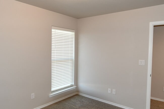 Building Photo - Beautiful Brand New Custom Brick Home 3 bed/ 2 bath/ 2 car garage Open Concept with huge backyard...