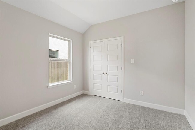 Building Photo - 27122 Butterfly Mint Ln