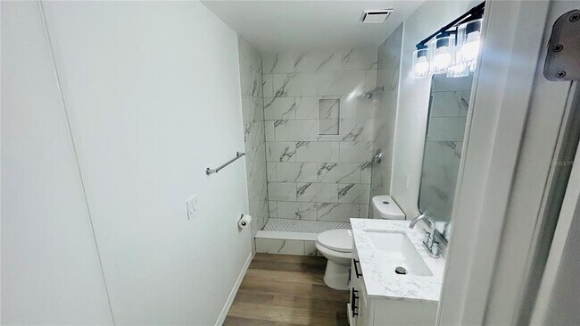 Building Photo - 12121 Augusta Woods Cir