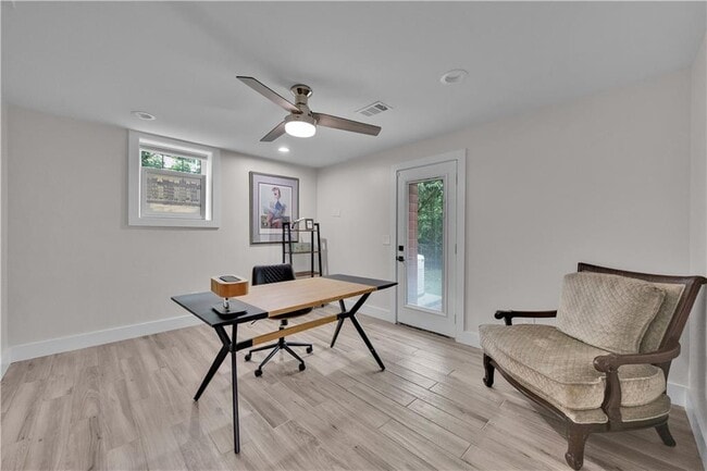 Building Photo - 225 Jayne Ellen Way