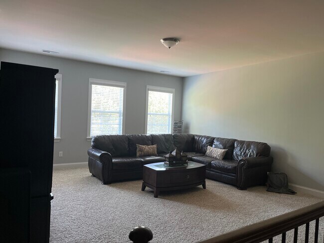 Upstairs loft - 2645 Cherry Laurel Dr