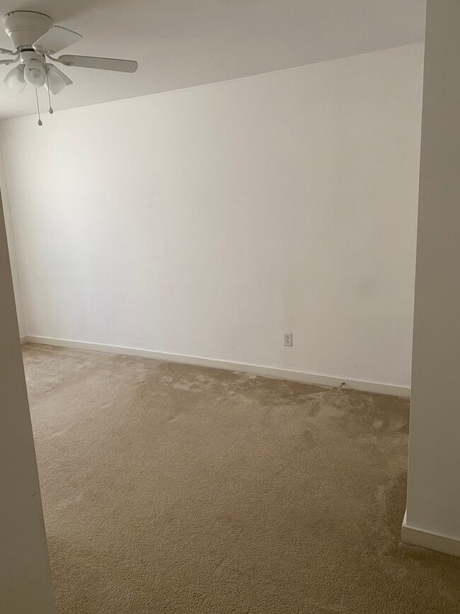 Building Photo - 72 Zenith Loop