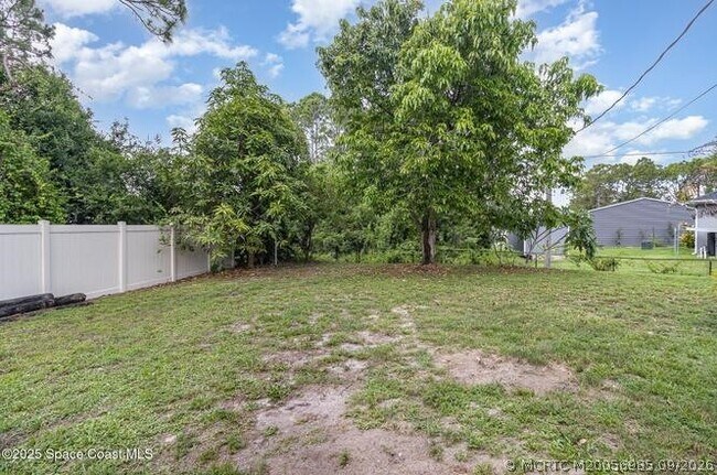 Building Photo - 1726 Loquat Ct NW