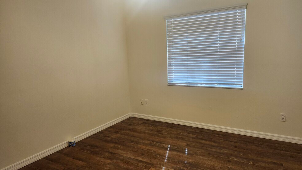 Building Photo - 7413 Mead Dr