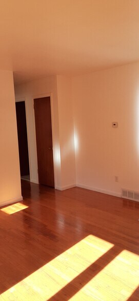 Building Photo - 22 Hanifin Ave