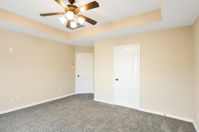 Building Photo - 21827 Mount Hunt Dr