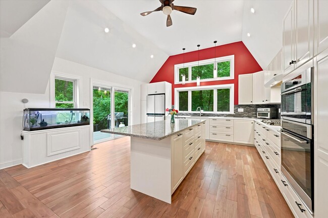 Building Photo - Available August 15th | Rare Architectural Dome Home on 2.5 Private Acres