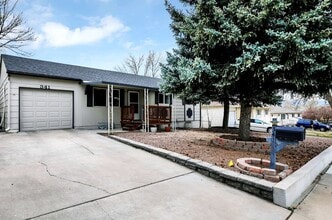 Building Photo - 341 Longfellow Dr