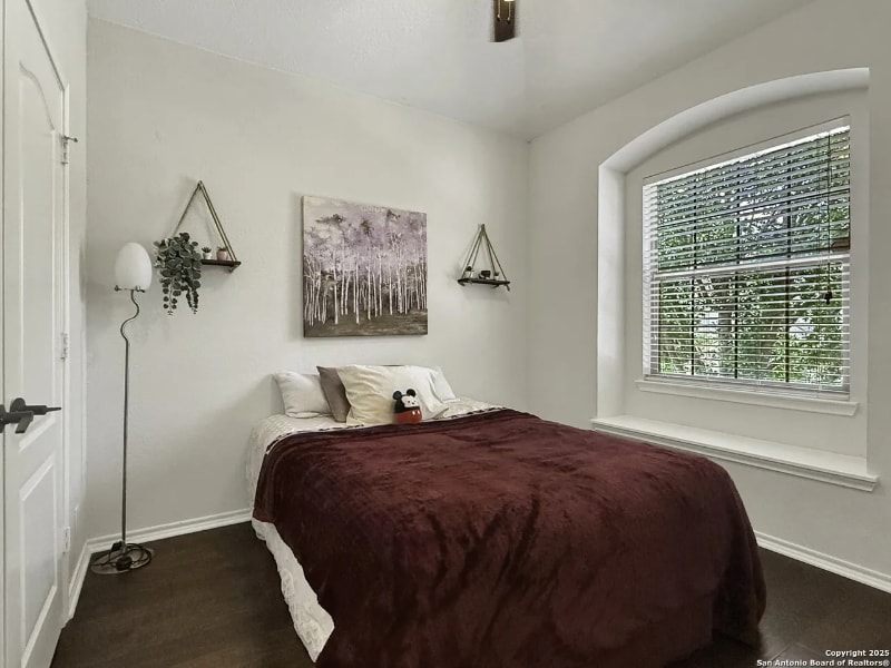 Building Photo - 1210 Cresswell Cove