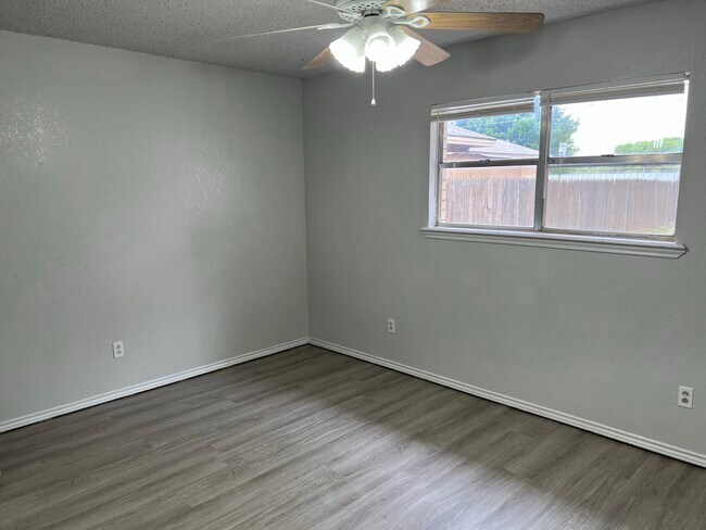 Building Photo - 4608 60th St