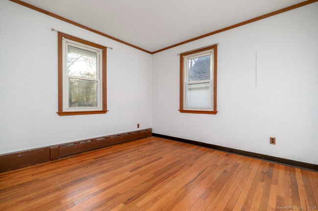 Building Photo - 34 Alpine St