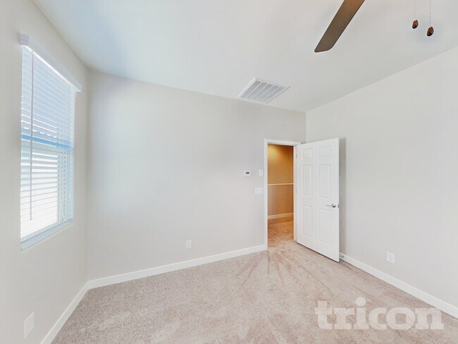 Building Photo - 2929 N 28th St