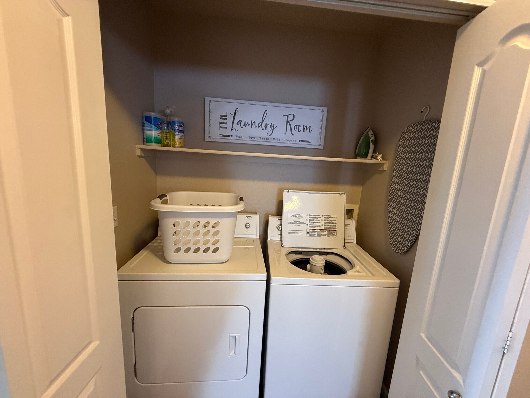 Laundry - 6253 Kilmer Loop