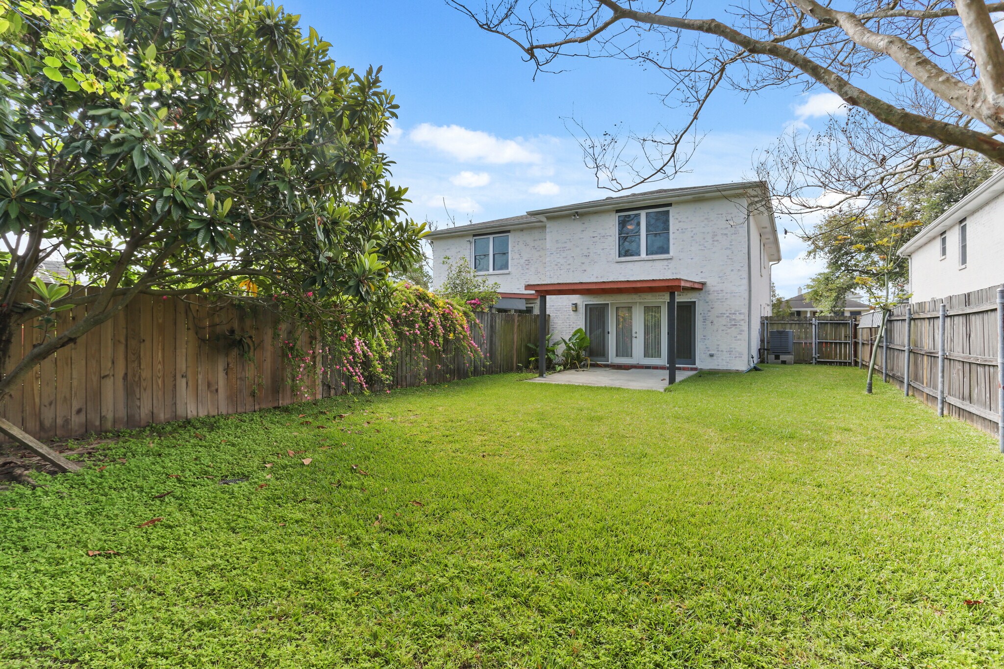 View of backyard - 117 28th St