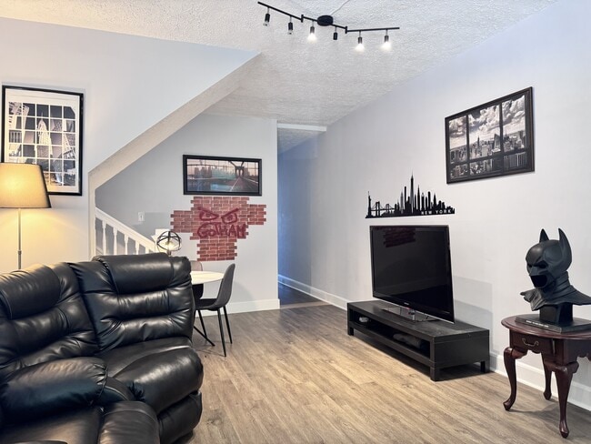 Building Photo - 2720 Maryland Ave