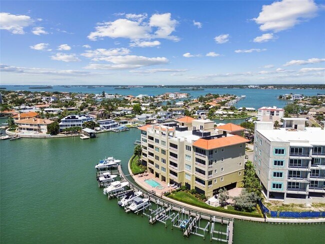 Building Photo - 200 Skiff Point