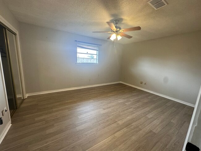 Building Photo - 3250 E Lafourche Ct