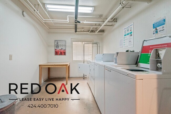 Building Photo - 4451 Vista Del Monte Ave