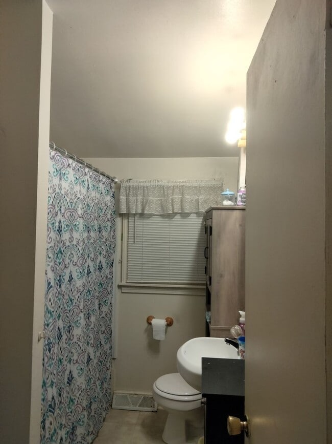 Building Photo - 3-bedroom, 1-bath single-family home in Aberdeen, MD.